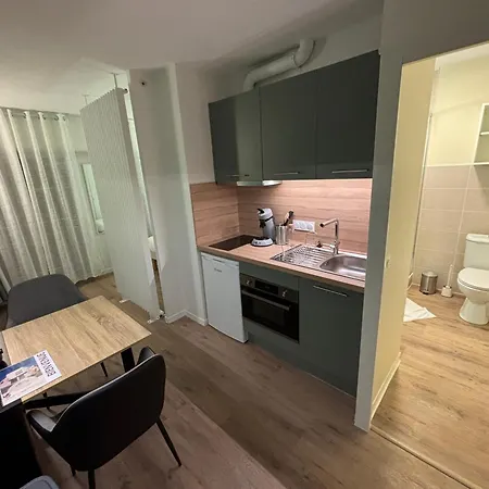 Le D'artagnan - App 11 - Balcon *